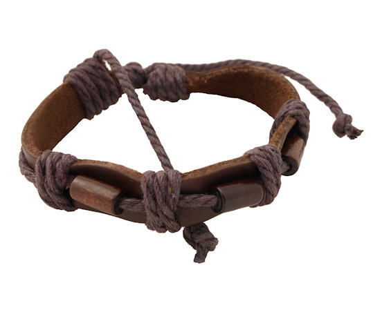 Armband met houten kralen